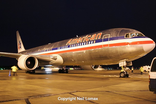 Boeing 767-323(ER) N370AA American Airlines.