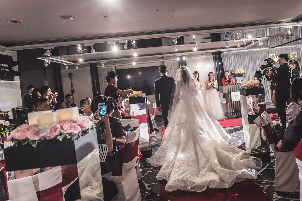 [婚禮攝影]培瑋馨儀幸福喜宴@晶華酒店-最專業的團隊完成每場完美婚禮紀錄，拍的不只好更要快! #婚禮攝影
