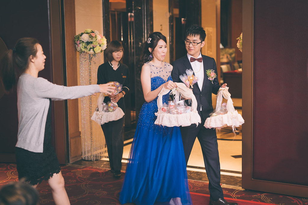 [婚禮攝影]奕安鈺雯 文定迎娶午宴@富信大飯店-最專業的團隊完成每場完美婚禮紀錄，拍的不只好更要快! #婚攝推薦