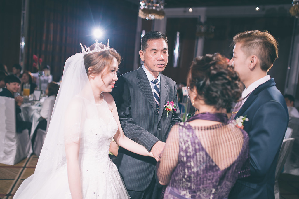 [婚禮攝影]哲綸妍綾 文定迎娶午宴@大直典華-最專業的團隊完成每場完美婚禮紀錄，拍的不只好更要快! #即拍即印