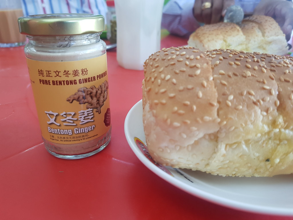大蒜烤面包 Garlic Bread rm$3 @ 顺德利茶餐室 Soon Teck Li Kopitiam in Alor Gajah, Melaka