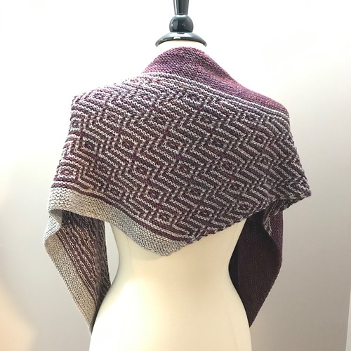 I love my new Barnstable shawl by @malihadesigns