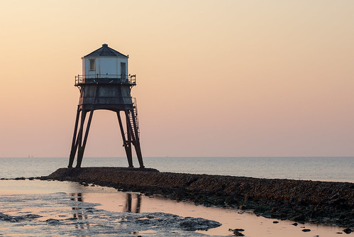 dovercourt lighthouse harwich sunrise water sea ocean sun calm