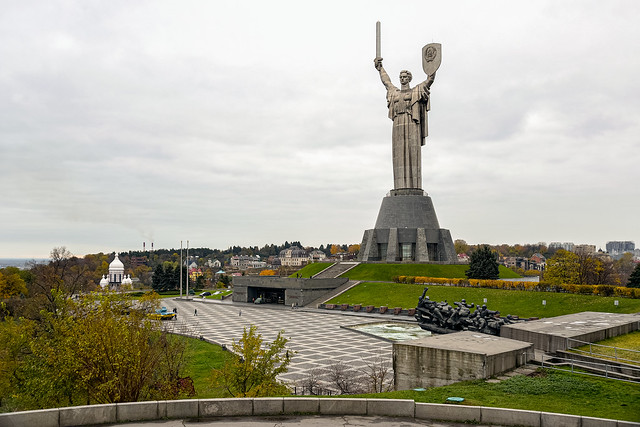 Kiev: Motherland Monument