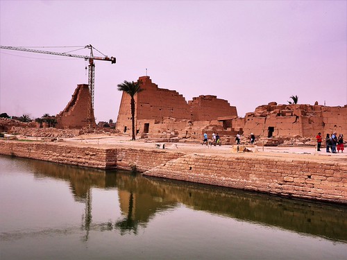 Sacred Lake Karnak | by lukenotskywalker60