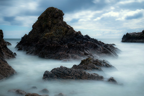 aberdeenshire winnyfold crudenbay longexposure scotland water sea ocean rock rocks canon canon5d eos