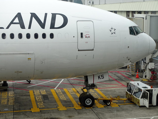 Air New Zealand Boeing 777-200ER ZK-OKS