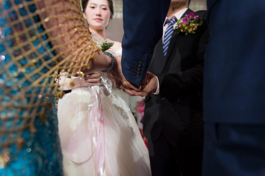 [婚禮攝影]文樺瑋婷 幸福喜宴@板橋囍宴軒-最專業的團隊完成每場完美婚禮紀錄，拍的不只好更要快! #婚禮拍立得