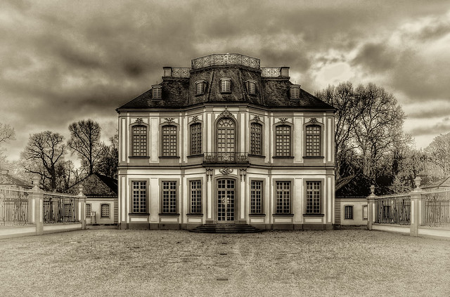 Brühl - Falkenlust Palaces 10