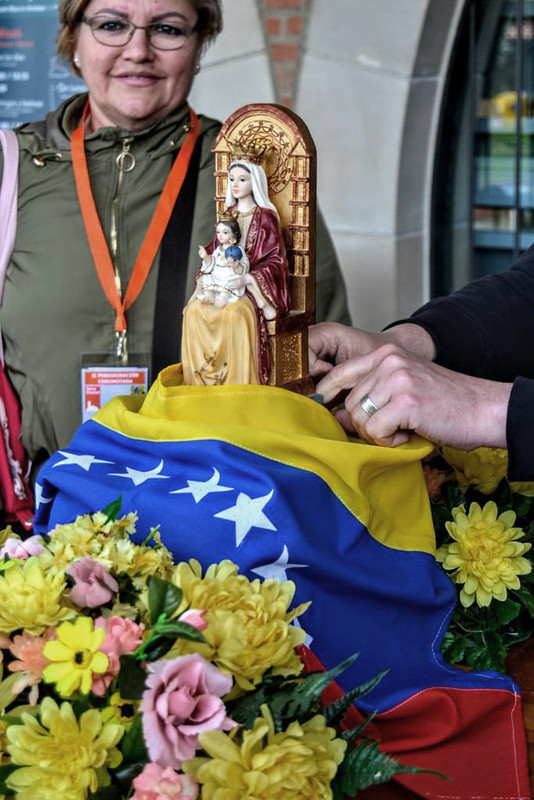 Con la Virgen de Coromoto en Torreciudad 2019