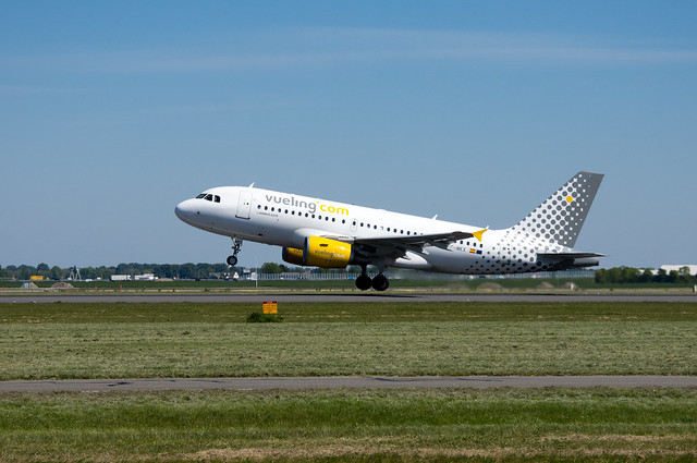 Airbus A319-112  Vueling  EC-MKX