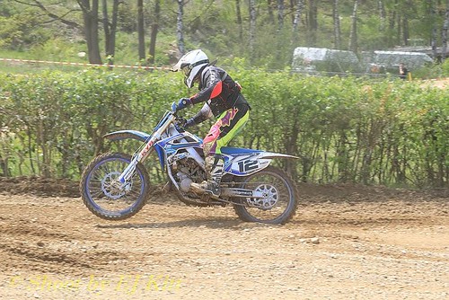 comp_EJK_4742 | by ej.kitt