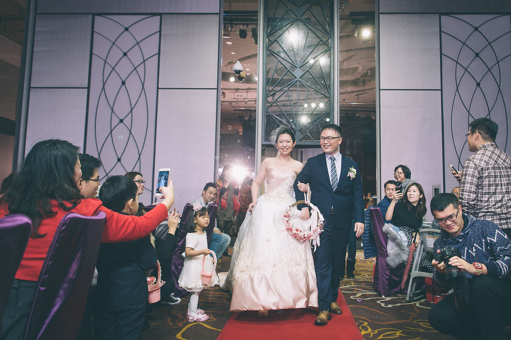 [婚禮攝影]毅軍佳箴 幸福喜宴@徐州路2號庭園會館-最專業的團隊完成每場完美婚禮紀錄，拍的不只好更要快! #婚攝