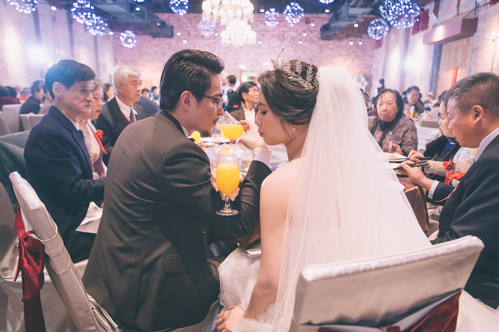 [婚禮攝影]鴻駿筱芸 文定迎娶午宴@1919婚宴會館-最專業的團隊完成每場完美婚禮紀錄，拍的不只好更要快! #婚攝