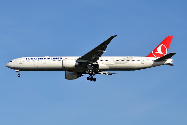 CDG - TC-JJR Boeing 777-3F2(ER) Turkish Airlines