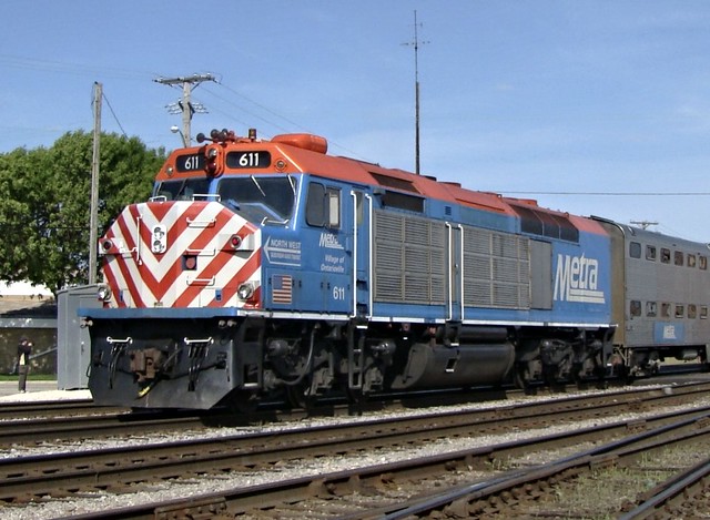 Metra's Old #611 and her fans.