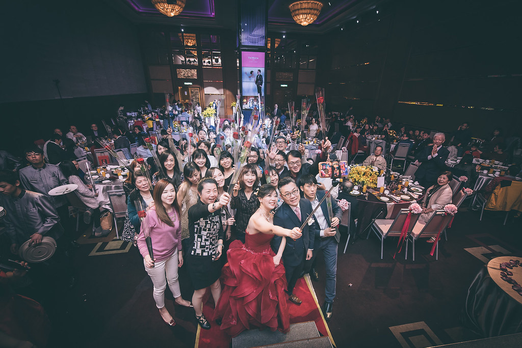 [婚禮攝影]鶴齡雅倫 幸福喜宴@六福皇宮-最專業的團隊完成每場完美婚禮紀錄，拍的不只好更要快! #即拍即印