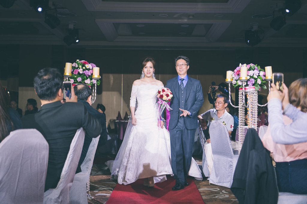 [婚禮攝影]毅剛佩琪 文定晚宴@福華酒店-最專業的團隊完成每場完美婚禮紀錄，拍的不只好更要快! #即拍即印