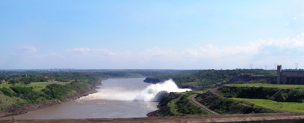 Central Hidroelectrica de Itaipu Brasil Paraguay 105