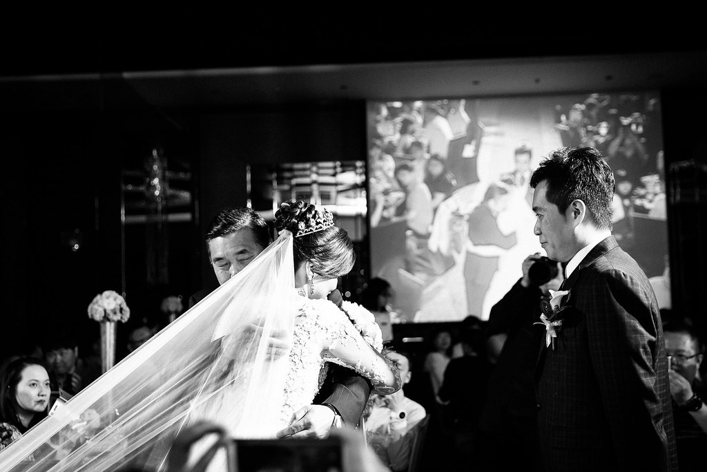 [婚禮攝影]弼琦懿文 文定午宴@中和華漾飯店-最專業的團隊完成每場完美婚禮紀錄，拍的不只好更要快! #婚攝推薦
