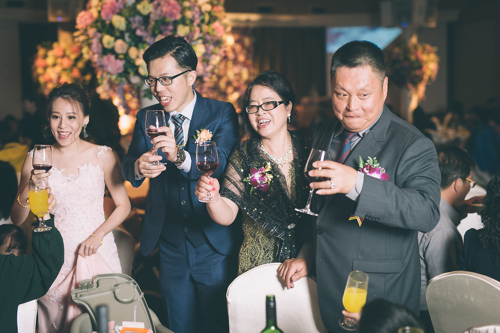 [婚禮攝影]彥勳家華 文定迎娶晚宴@新莊翰品-最專業的團隊完成每場完美婚禮紀錄，拍的不只好更要快! #婚禮紀錄