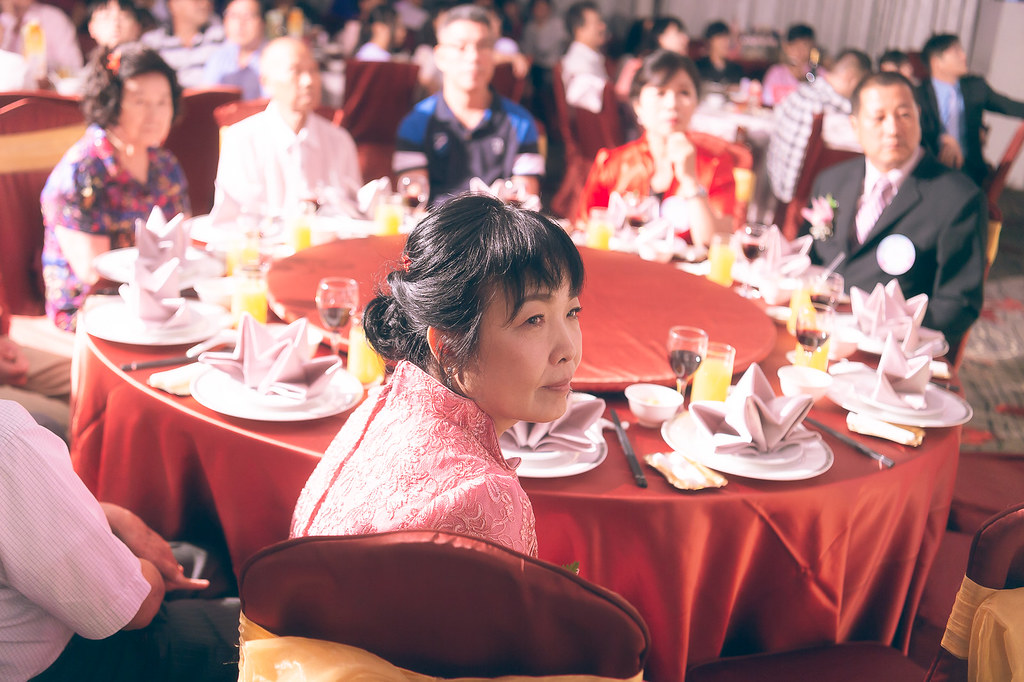 [婚禮攝影]奕維婉如 文定迎娶午宴@雙岩龍鳳城-最專業的團隊完成每場完美婚禮紀錄，拍的不只好更要快! #婚攝