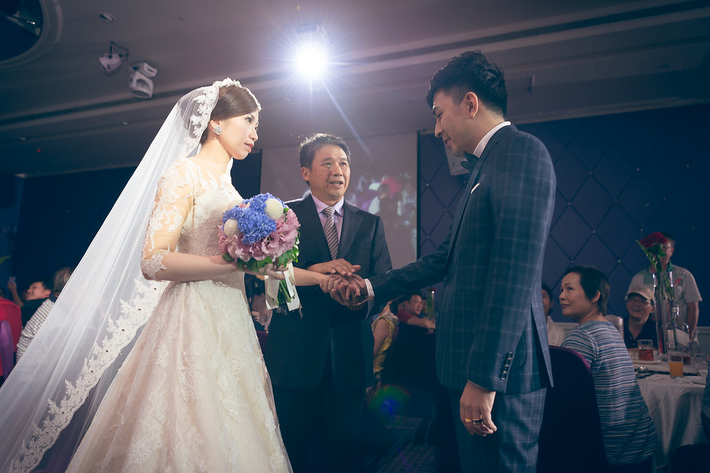 [婚禮攝影]仲又芝筠 迎娶晚宴@雅悅會館-最專業的團隊完成每場完美婚禮紀錄，拍的不只好更要快! #婚攝推薦