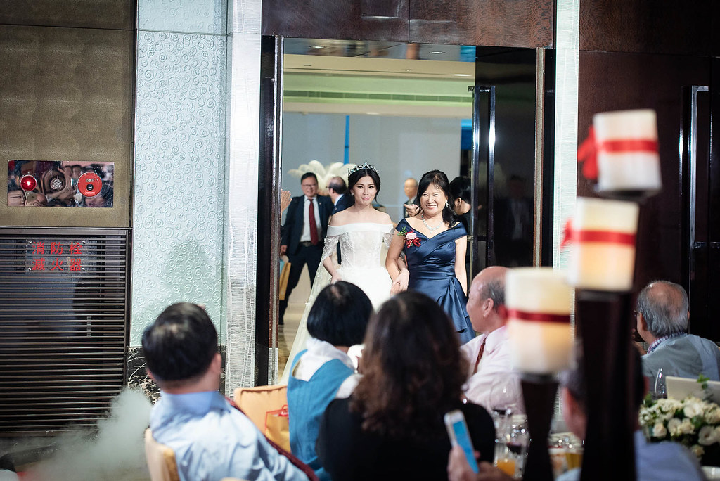 [婚禮攝影]尚勳妤倩 文定午宴@君悅酒店-最專業的團隊完成每場完美婚禮紀錄，拍的不只好更要快! #台北婚攝