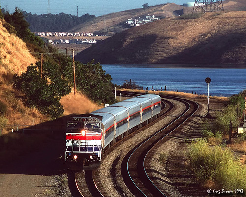 amtrak amtk sanjoaquinvalley sanjoaquin southernpacific sp capitolcorridor california northerncalifornia ge generalelectric p32 passengertrain railroads trains