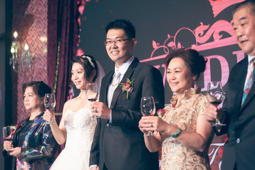 [婚禮攝影]佐呈詠丞 結婚喜宴@台中女兒紅-最專業的團隊完成每場完美婚禮紀錄，拍的不只好更要快! #婚攝