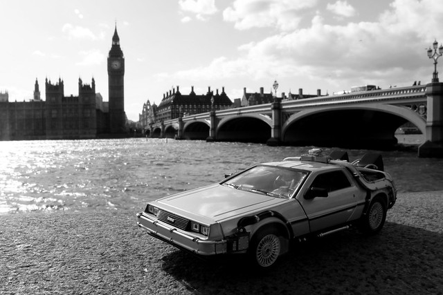 DeLorean in London