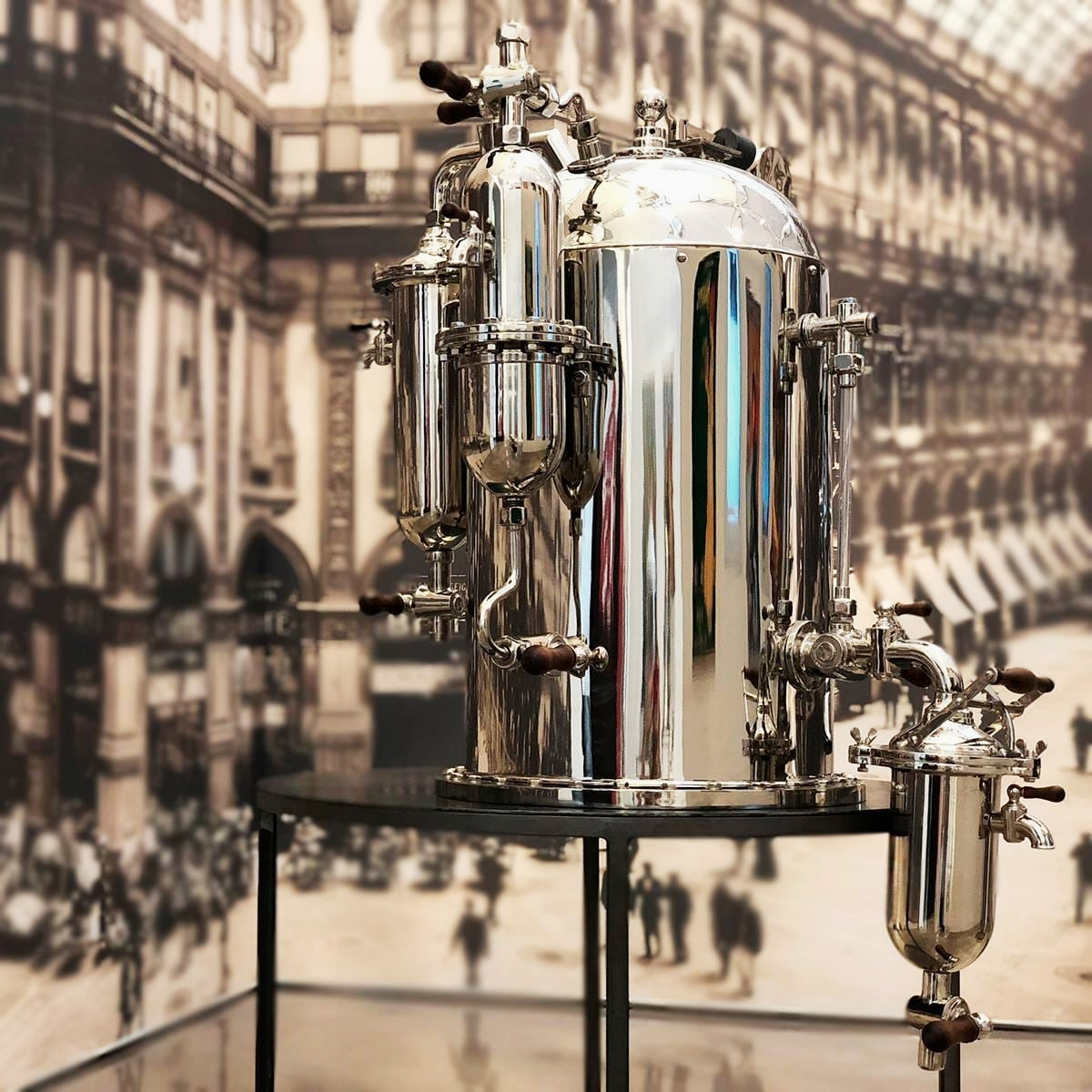 máy Espresso đầu tiên -Do Angelo Moriondo phát minh năm 1884