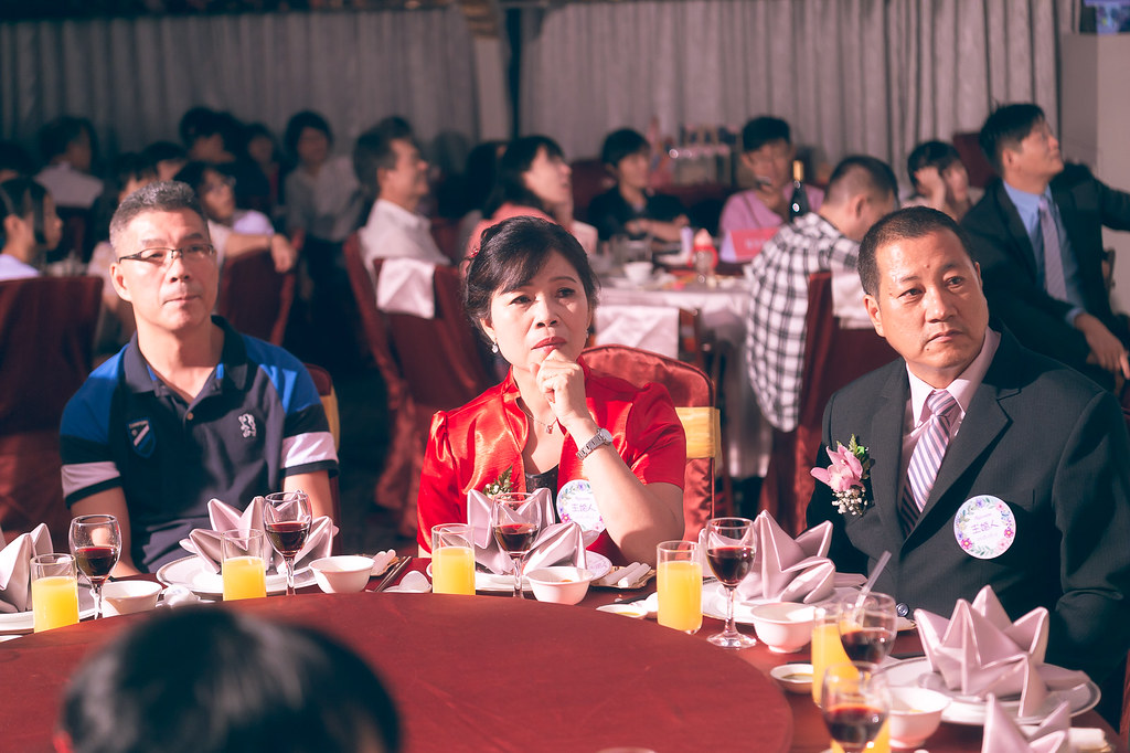 [婚禮攝影]奕維婉如 文定迎娶午宴@雙岩龍鳳城-最專業的團隊完成每場完美婚禮紀錄，拍的不只好更要快! #婚攝作品