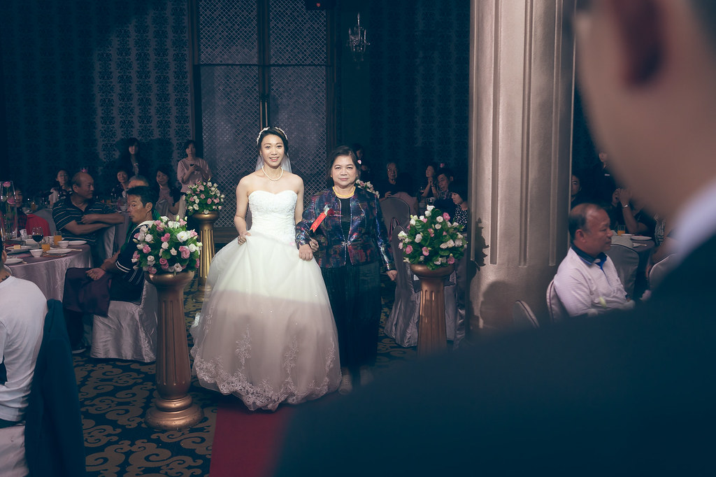 [婚禮攝影]佐呈詠丞 結婚喜宴@台中女兒紅-最專業的團隊完成每場完美婚禮紀錄，拍的不只好更要快! #婚禮攝影