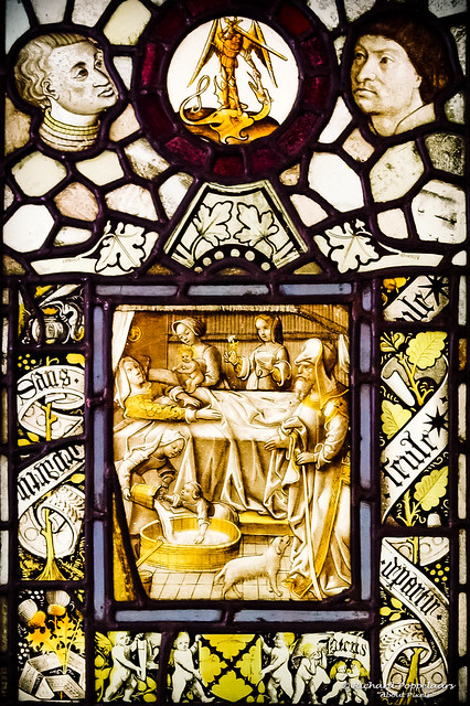 Detailed stained glass window (Beaune/FR)