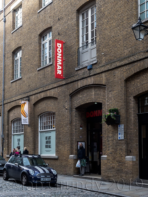Donmar Theatre 0384