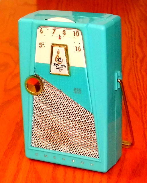 Vintage Emerson 888 Explorer Transistor Radio, Chassis 120485, Etched Circuit Board Chassis 630243, AM Band, 8 Transistors, Made In USA, Circa 1959