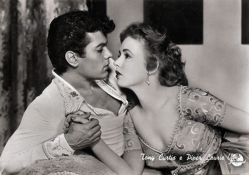 Tony Curtis and Piper Laurie in The Prince Who Was A Thief (1952)