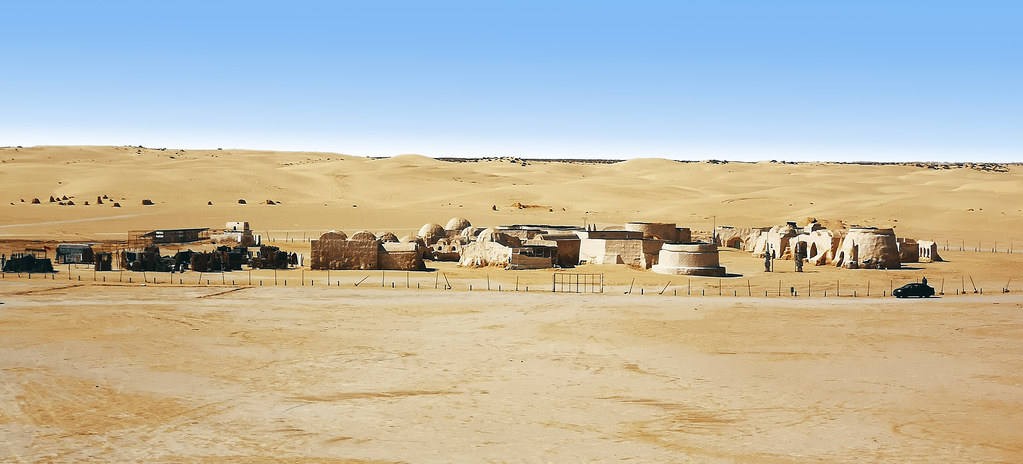 vista panoramica de Mos Espa escenario de Star Wars desierto Sahara Nefta o Nafta Tunez