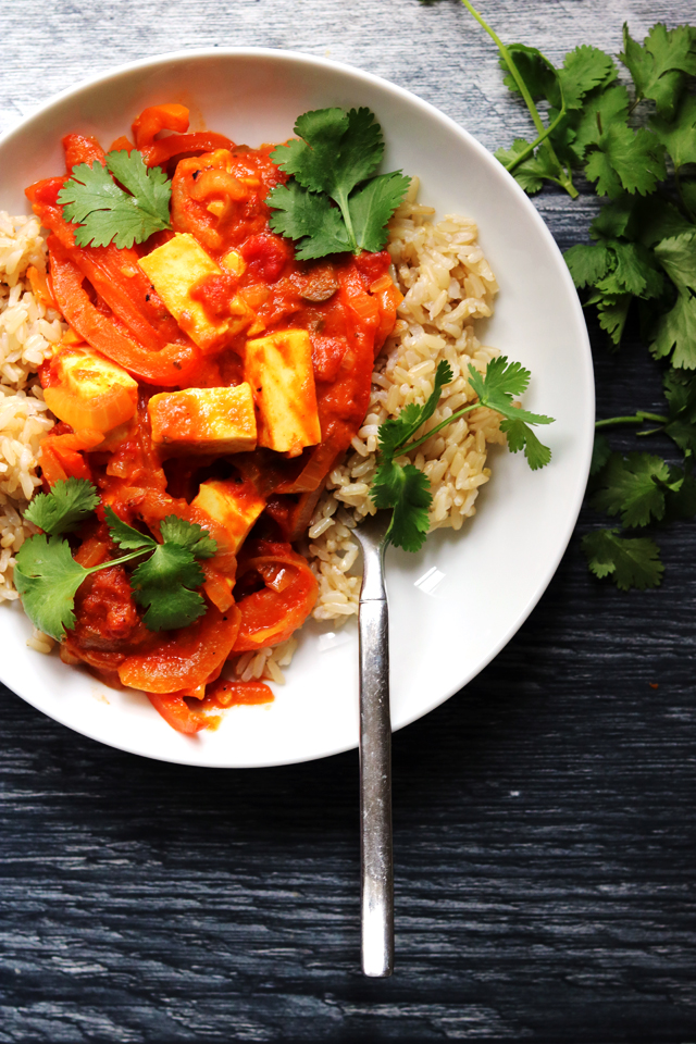 Slow-Cooked Pepper and Paneer Curry