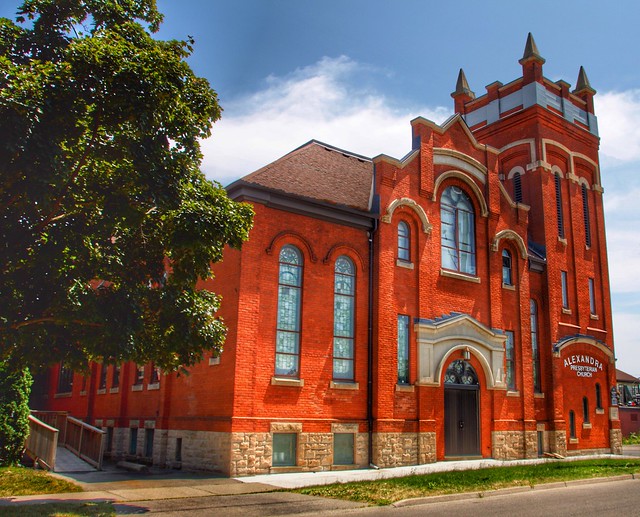Brantford Ontario - Canada  - Alexandra Presbyterian Church - 410  Colborne St - Architecture