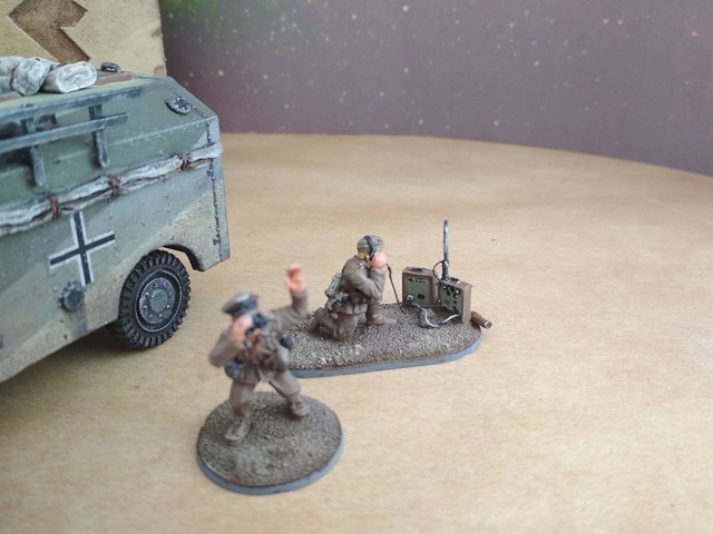 Tue, 05/07/2019 - 15:49 - DAK soldiers and officers with Dorchester armoured car