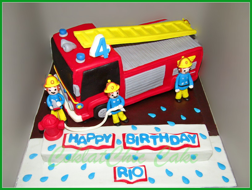 Cake Firetruck RIO 30 cm