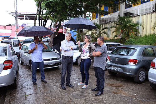 Visita técnica para verificar as condições da via em frente à Escola Municipal Professor Tabajara Pedroso - Comissão de Desenvolvimento Econômico, Transporte e Sistema Viário