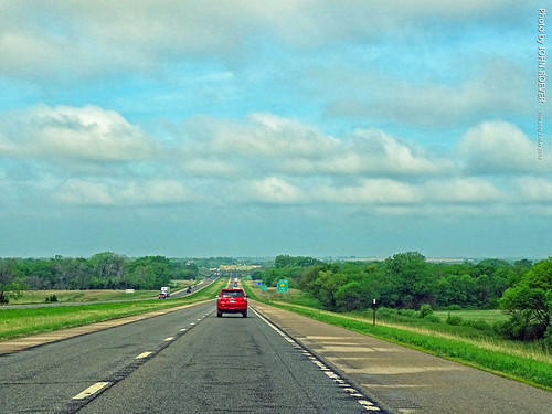 kansas vacation roadtrip trip 2019 may may2019 spring spring2019 minivacation drive driving driver driverpic ontheroad highway road interstate freeway interstate35 i35 southboundi35 us50 westboundus50 coffeycounty lebo exit148 usa