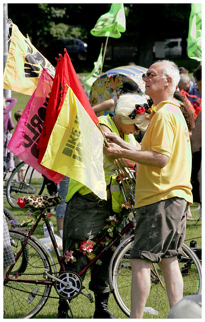 Brighton WNBR 2008: Flag anyone?