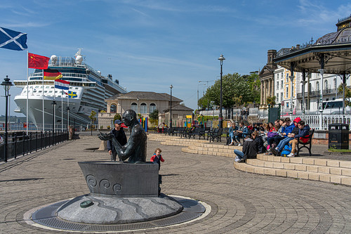  DID I MENTION THE REALLY BIG CRUISE SHIP IN COBH - CELEBRITY REFLECTION 022 