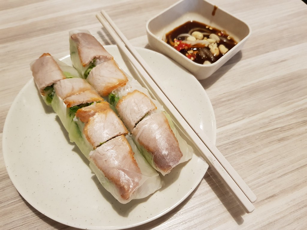 越式猪肉米纸券 Gui Cuon (Viet's Rice Paper Roll Pork) rm$6 @ Pho Mi Cafe USJ10