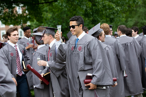 Graduation (851)