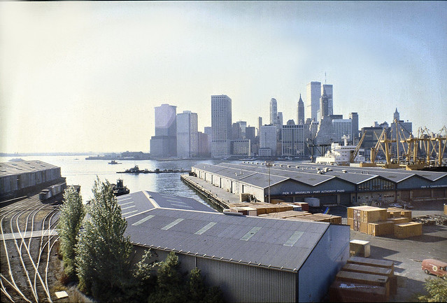 19810818 Manhattan from Brooklyn Heights A